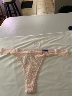 State of Day Sheer Lace Women's Thong Panty - Blush Pink